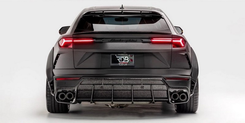 CPE 1016 Carbon Fender Arches for Lamborghini Urus