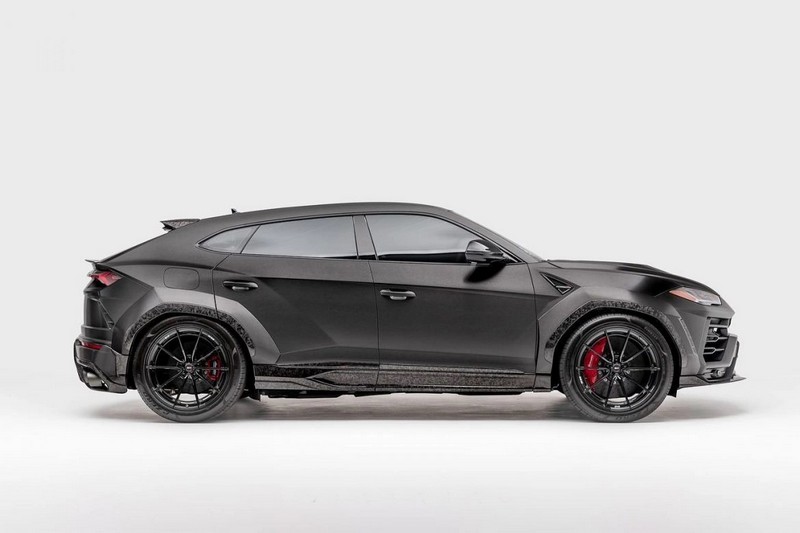 CPE 1016 Carbon Roof Spoiler for Lamborghini Urus