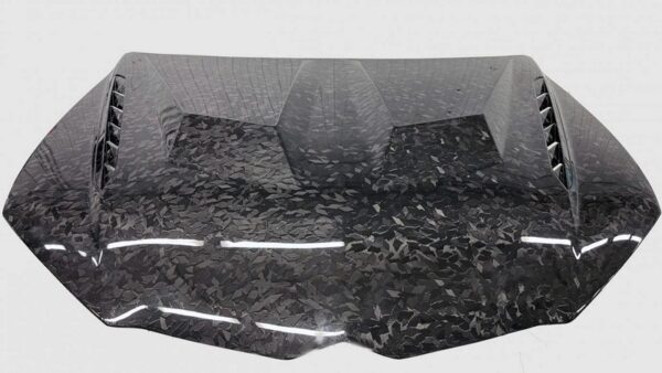 CPE Carbon Hood for Lamborghini Urus