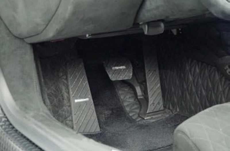 CPE Aluminum Race Pedals for Lamborghini Urus