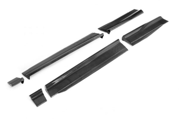 CPE Carbon Side Skirts for Lamborghini Urus