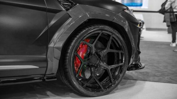 DMC Carbon Fiber Wide Body Kit Fender Extension Panels for Lamborghini Urus