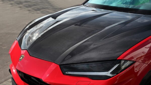 DMC Front Hood for the Lamborghini Urus