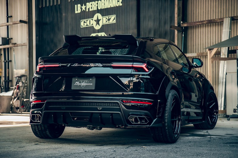 LB-Works Complete Body kit for Lamborghini Urus