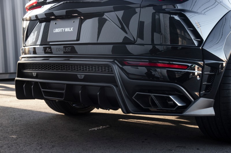 LB-Works Complete Body kit for Lamborghini Urus
