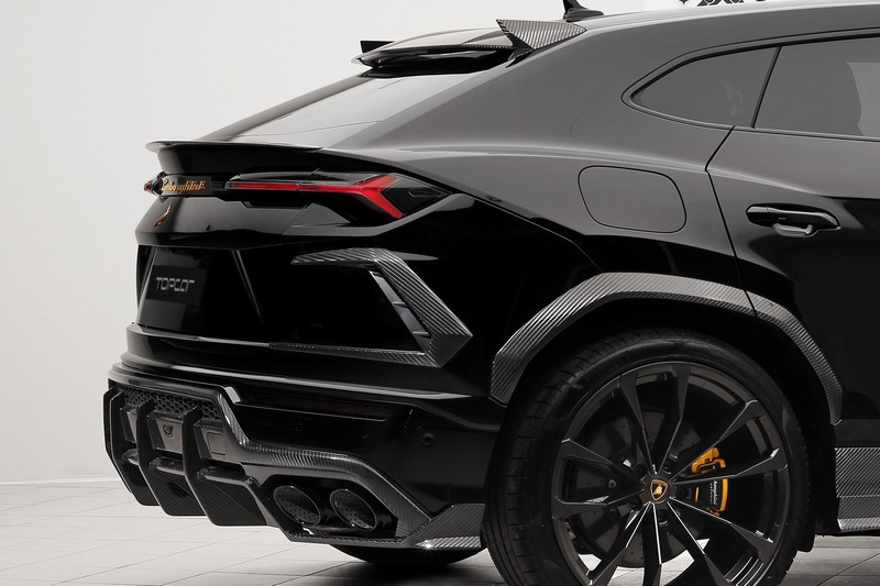 TopCar Fender Extensions in Visible Carbon Fiber (4pcs) for Lamborghini Urus