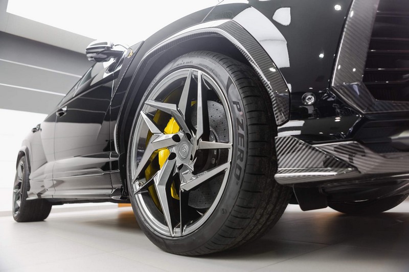 TopCar Forged Ultralight Stealth Edition Wheels - Set of 4 (Front 22x10 ET28, Rear 22x11 ET22) for Lamborghini Urus