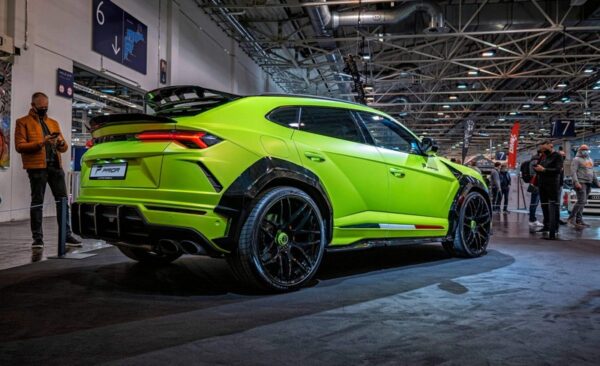 PD700 Rear Trunk Spoiler for Lamborghini Urus