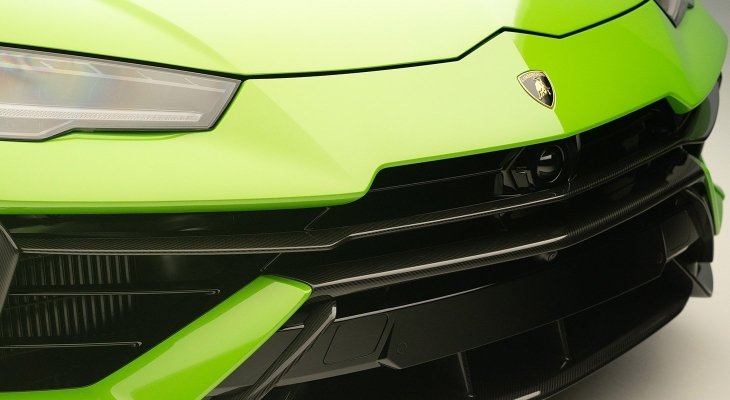 Novitec Cover Front Bumper Upper Position Long for Lamborghini Urus S