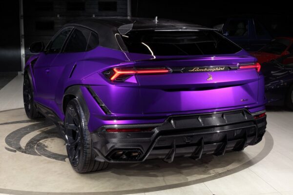 TopCar Carbon Gloss Rear Bumper Diffuser, Lower Part for Lamborghini Urus R’EVO Limited Edition 2.0