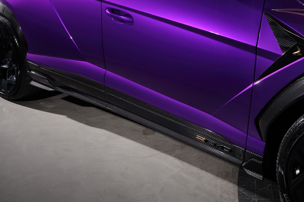 TopCar Carbon Gloss Side Skirts, 6 pcs for Lamborghini Urus R’EVO Limited Edition 2.0