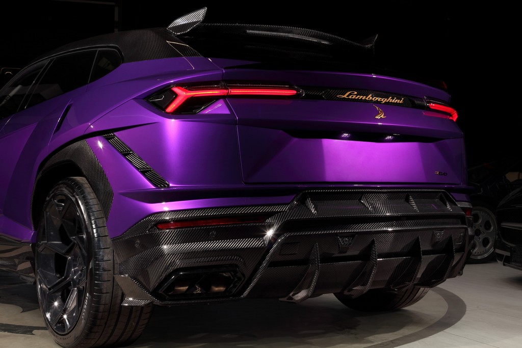 TopCar Carbon Rear Bumper, Top Part for Lamborghini Urus R’EVO Limited Edition 2.0