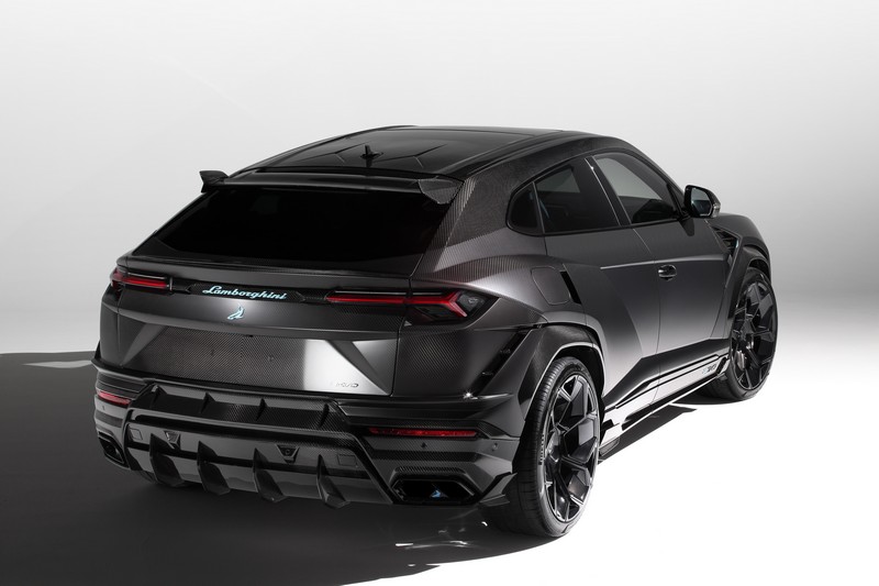 TopCar Body Kit with Carbon Parts for URUS R'Evo Carbon Edition