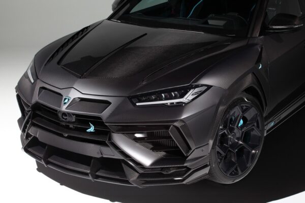 TopCar Carbon Front Bumper Top Part for URUS R'Evo Carbon Edition