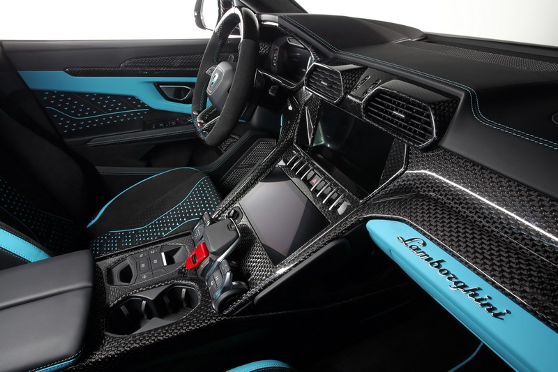 TopCar Body Kit with Carbon Parts for URUS R'Evo Carbon Edition
