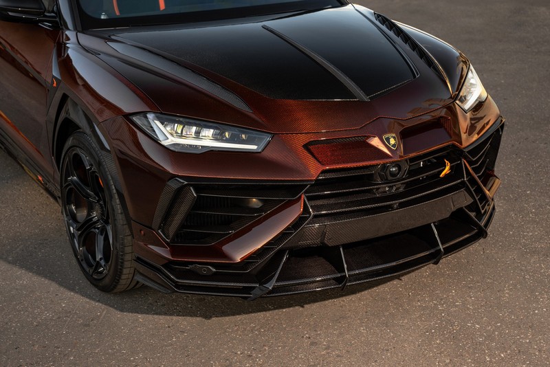 TopCar Stealth Carbon Front Bumper Air Splitter for URUS R’Evo Stealth Edition
