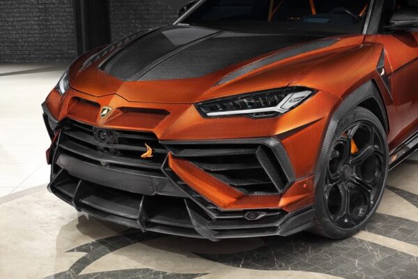 TopCar Stealth Carbon Front Bumper Lower Part for URUS R'Evo Stealth Edition