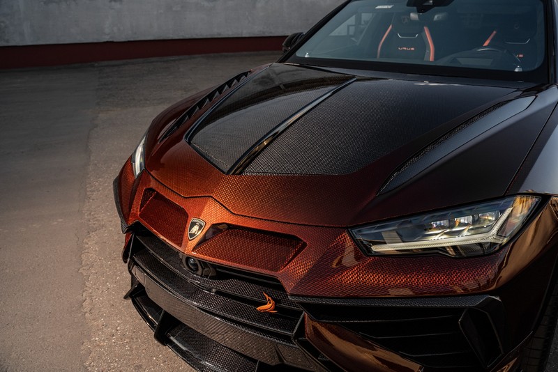 TopCar Stealth Carbon Hood, 8 pcs for URUS R’Evo Stealth Edition