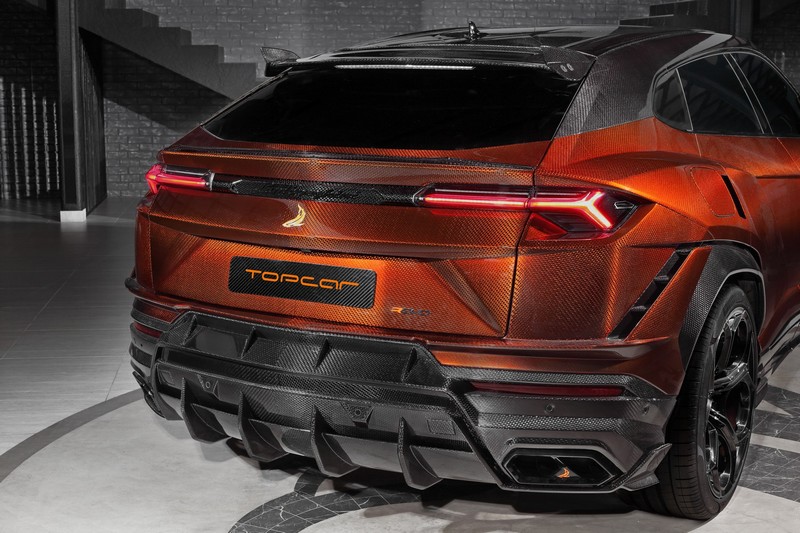 TopCar Stealth Carbon Rear Door, Lower Part for URUS R’Evo Stealth Edition