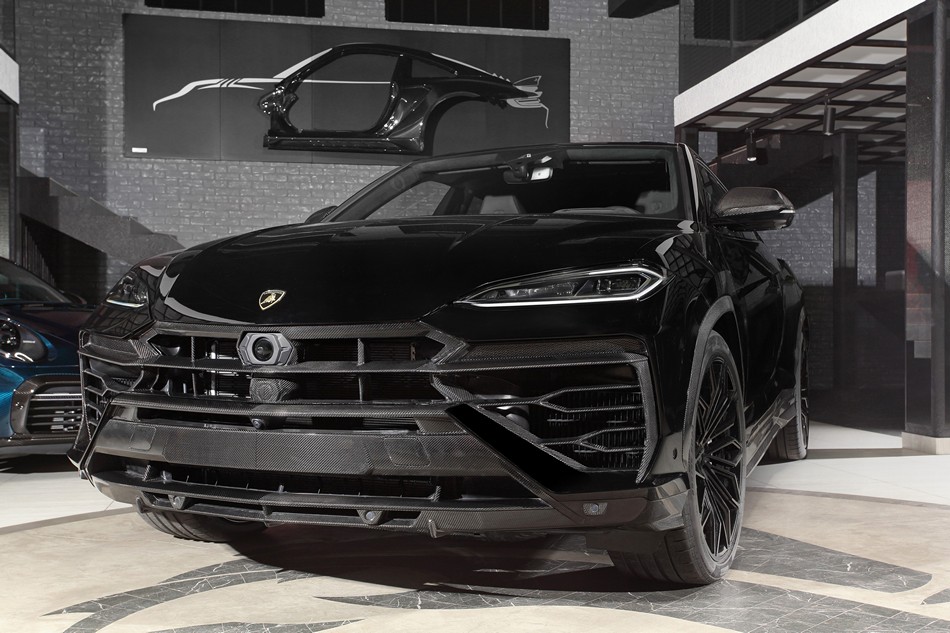 TopCar Front Bumper Central Grille in Visible Carbon Fiber for Lamborghini Urus SE Light Pack