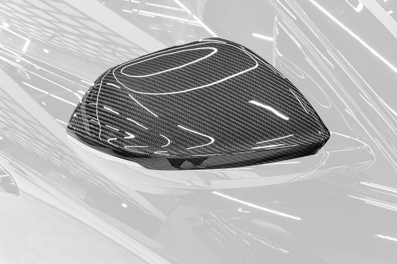 TopCar Side Mirrors (2 Pcs) in Visible Carbon Fiber for Lamborghini Urus SE Light Pack